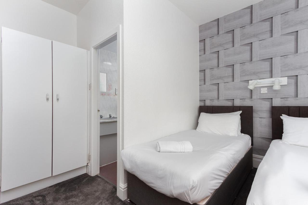 Triple Room with Shower,1113048918:JPEG