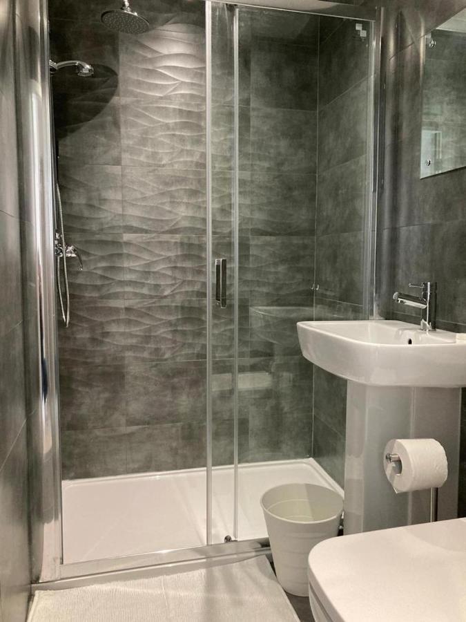 Two-Bedroom Suite,1663812799:JPEG