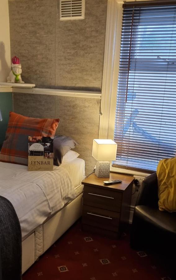 Single Room with Private Bathroom