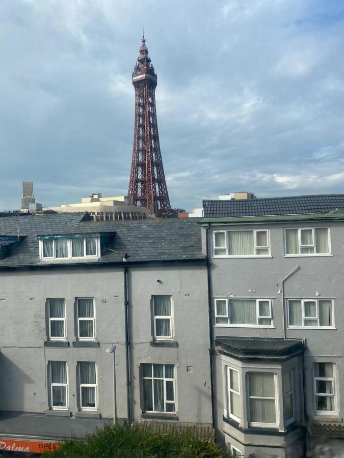 Triple Room with Shared Bathroom,1198673065:JPEG