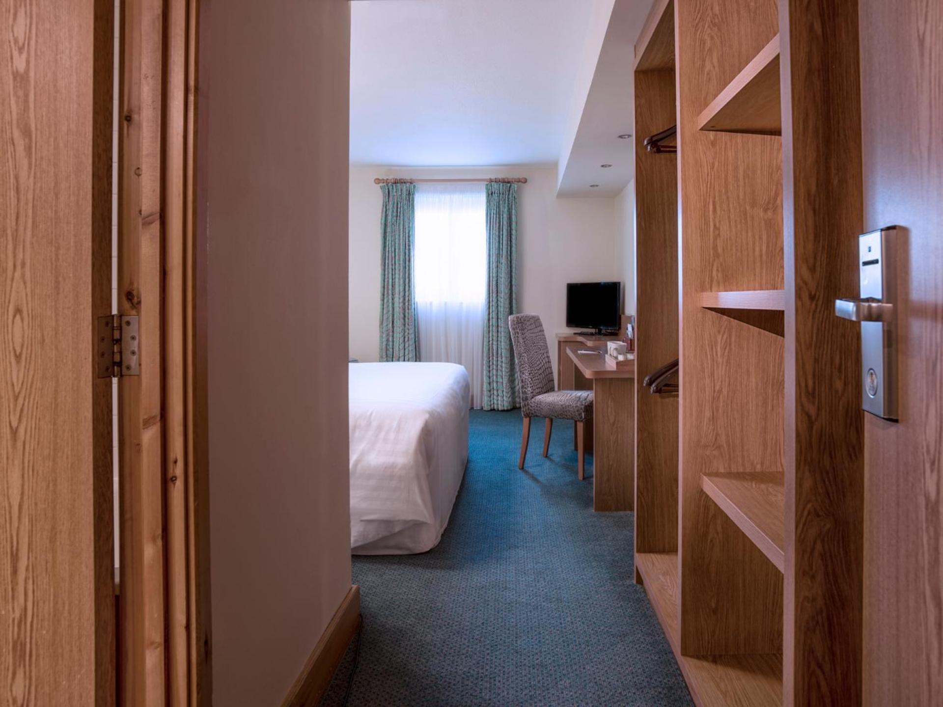 Double Room Partial Sea View