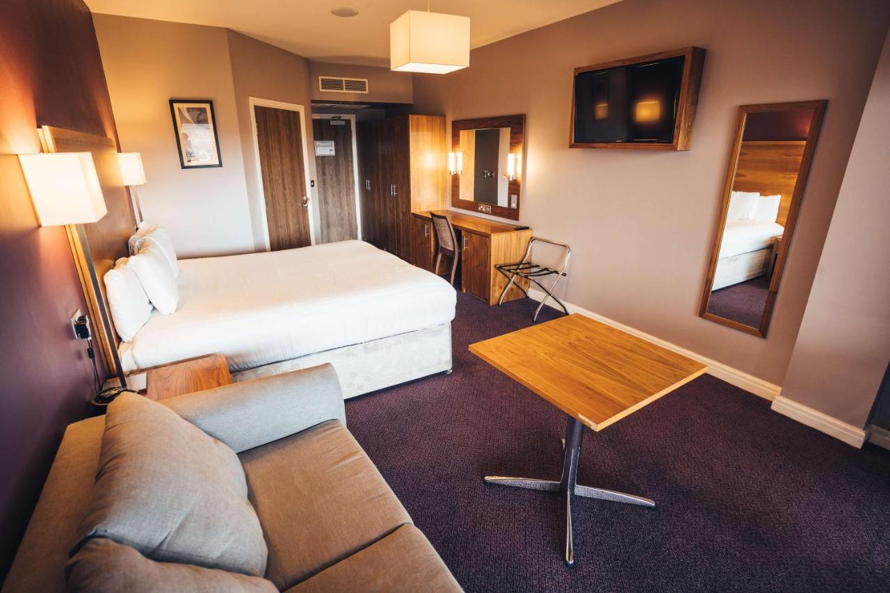Superior Room Pitch View