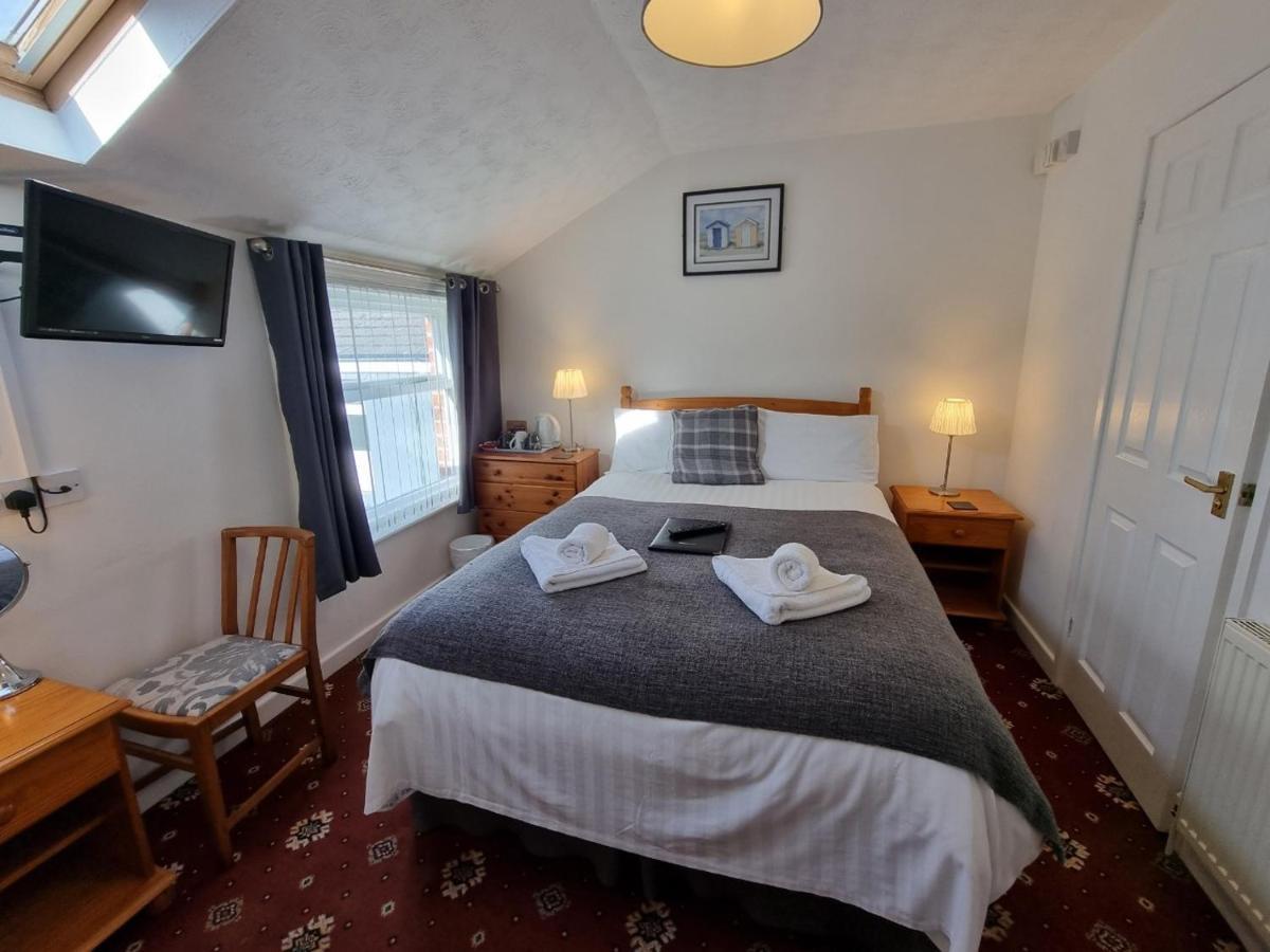 Family Room Room 8