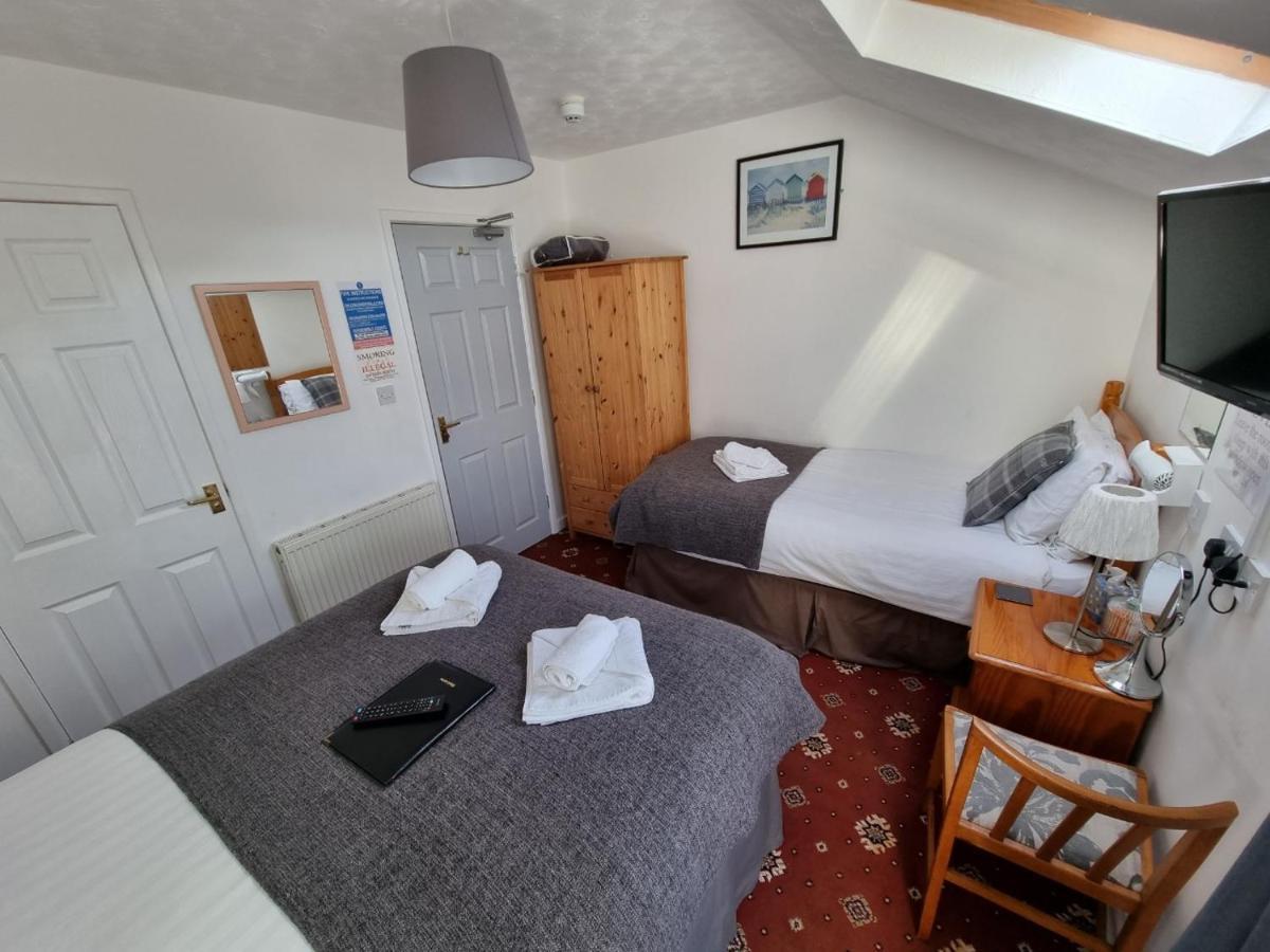Family Room Room 8