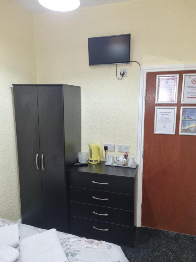 Double Room Private Bathroom