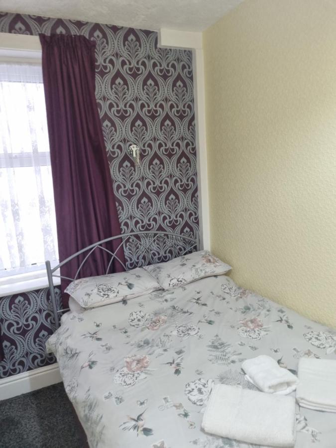 Double Room Private Bathroom