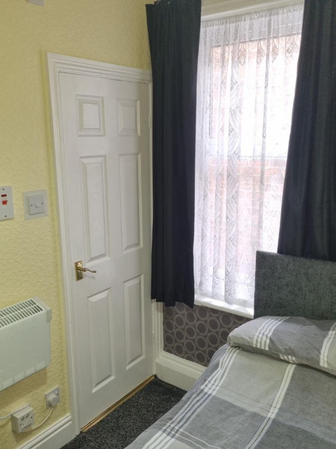 Double Room Private Bathroom