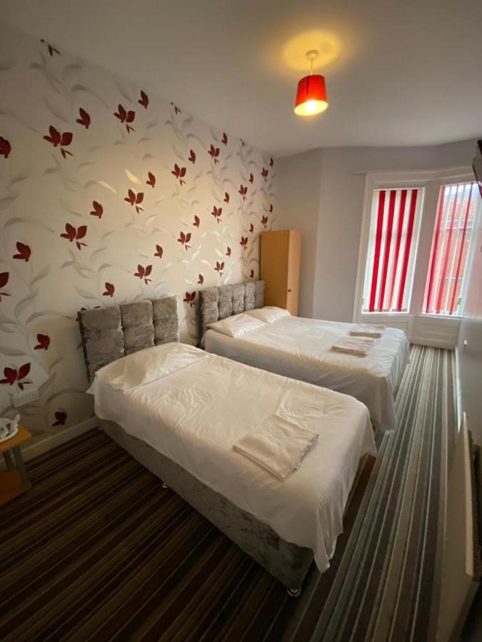 Family Room (2 Adults + 2 Children),1398161324:JPEG