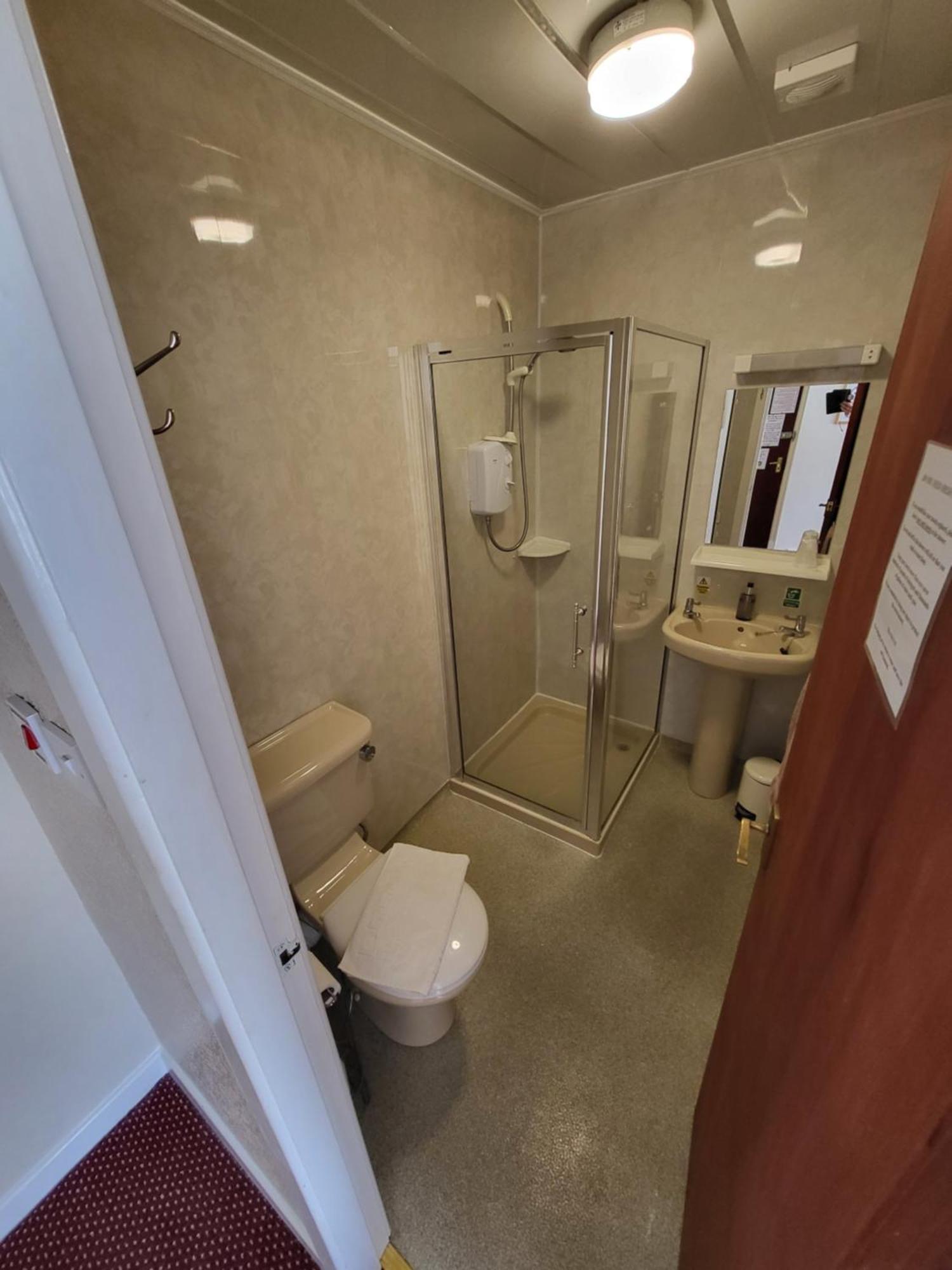 Triple Room,1529602891:JPEG