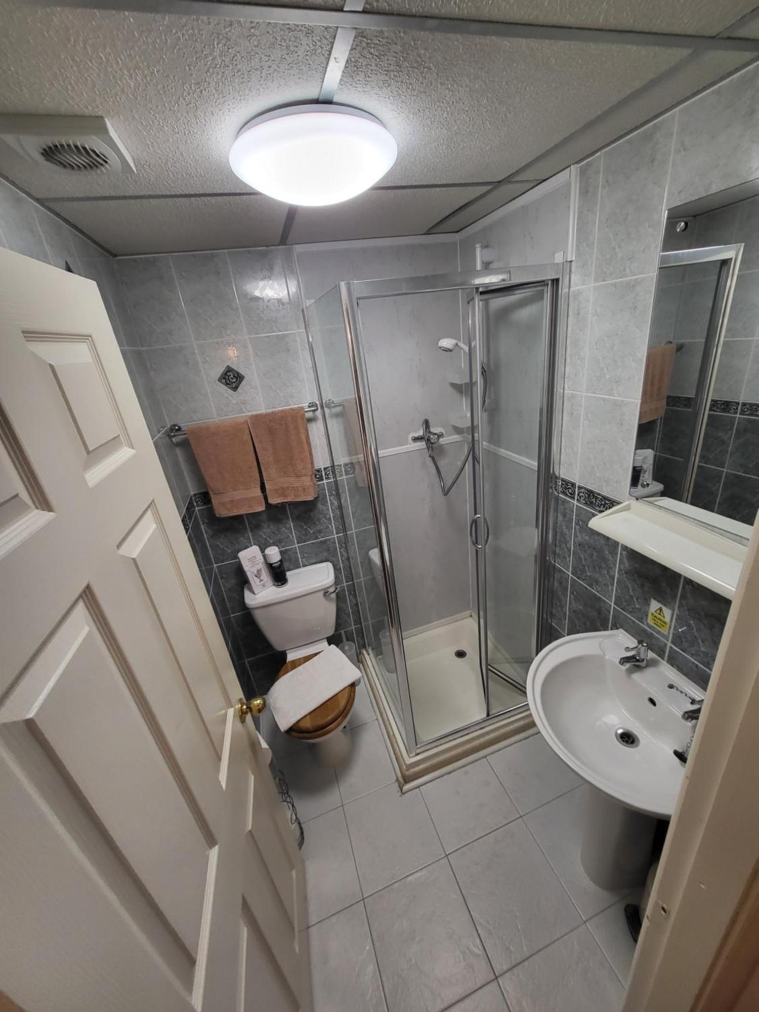 Family Room Private Bathroom