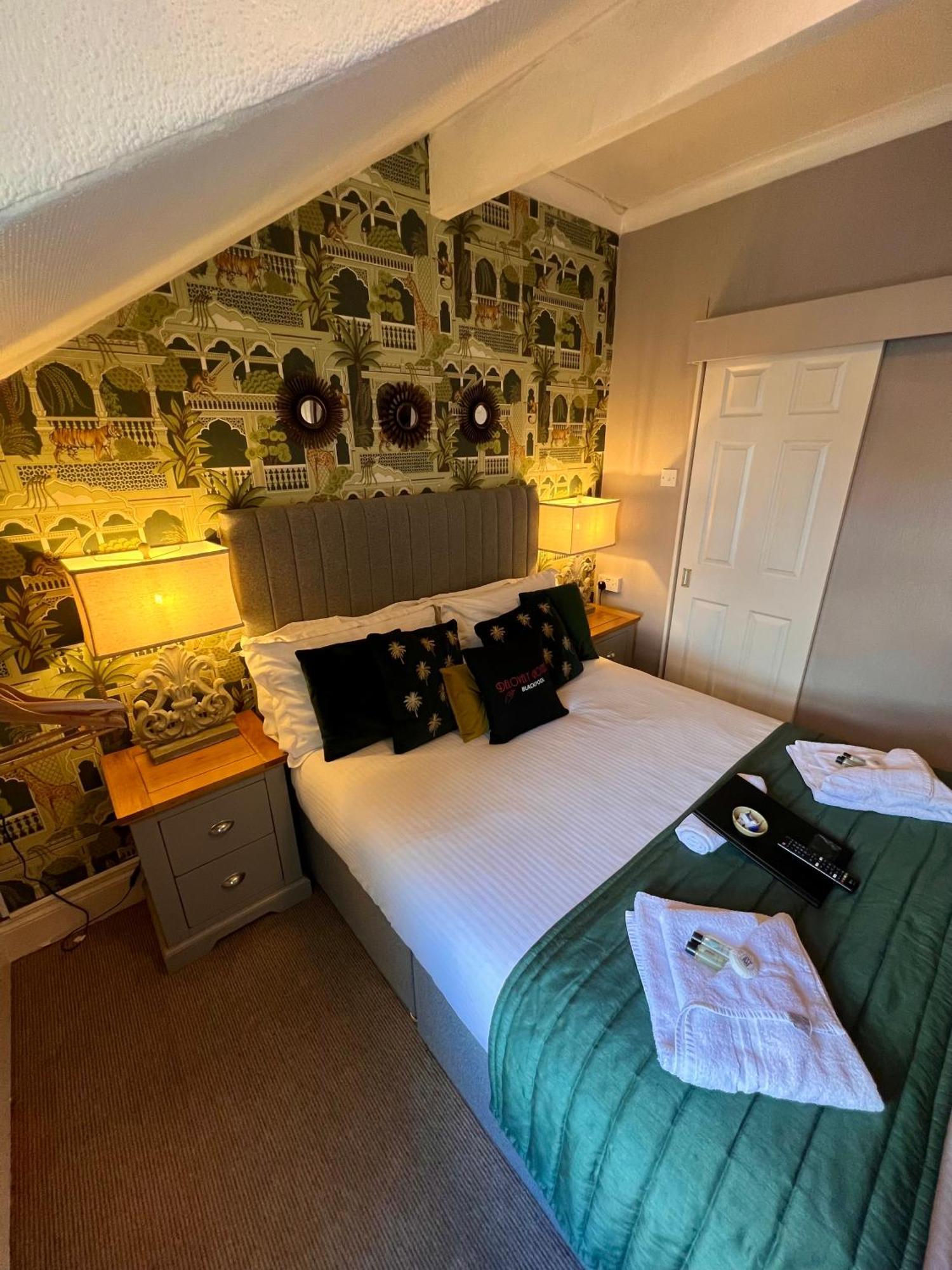 King Room