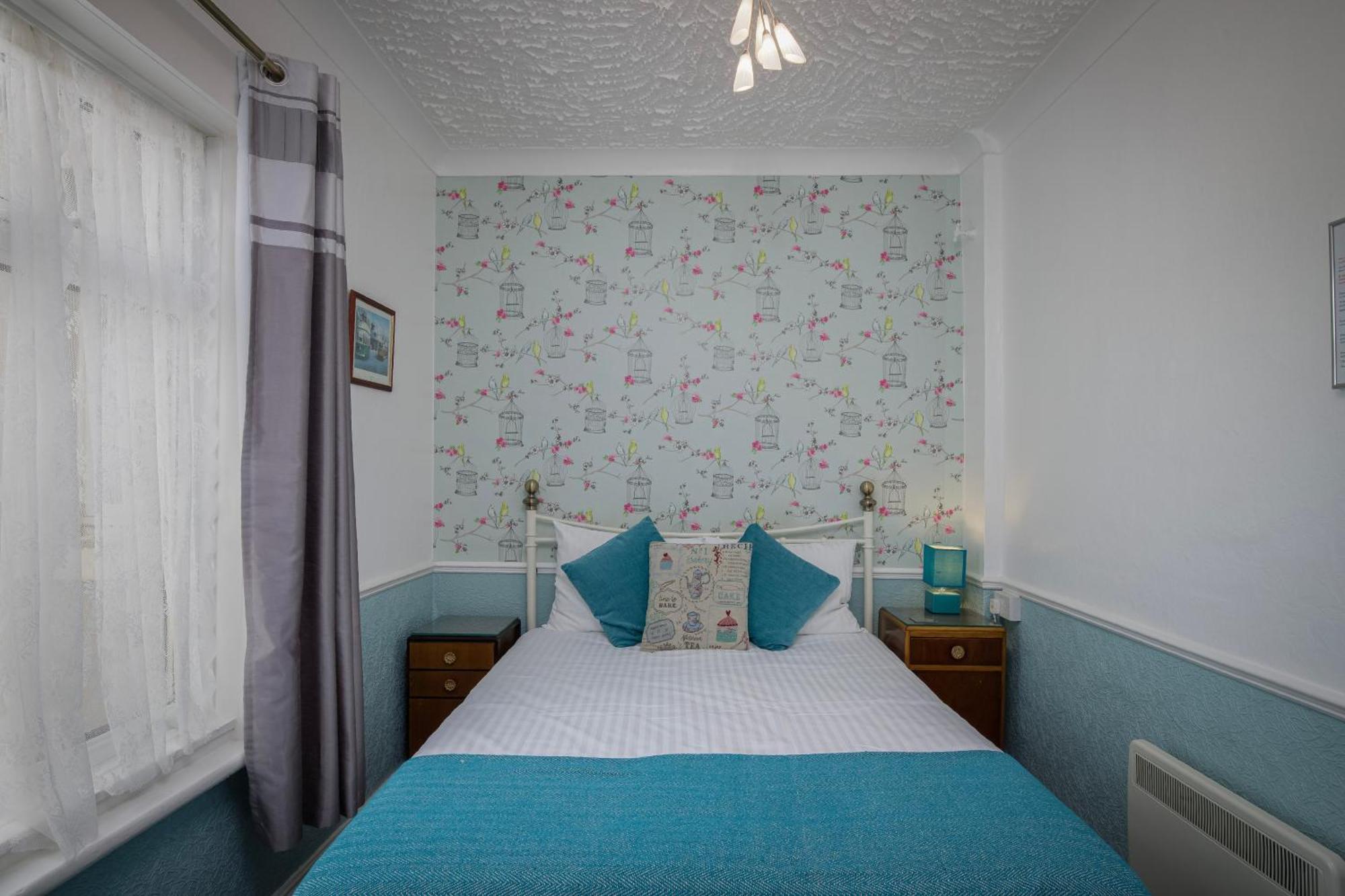 Small Double Room - Second Floor