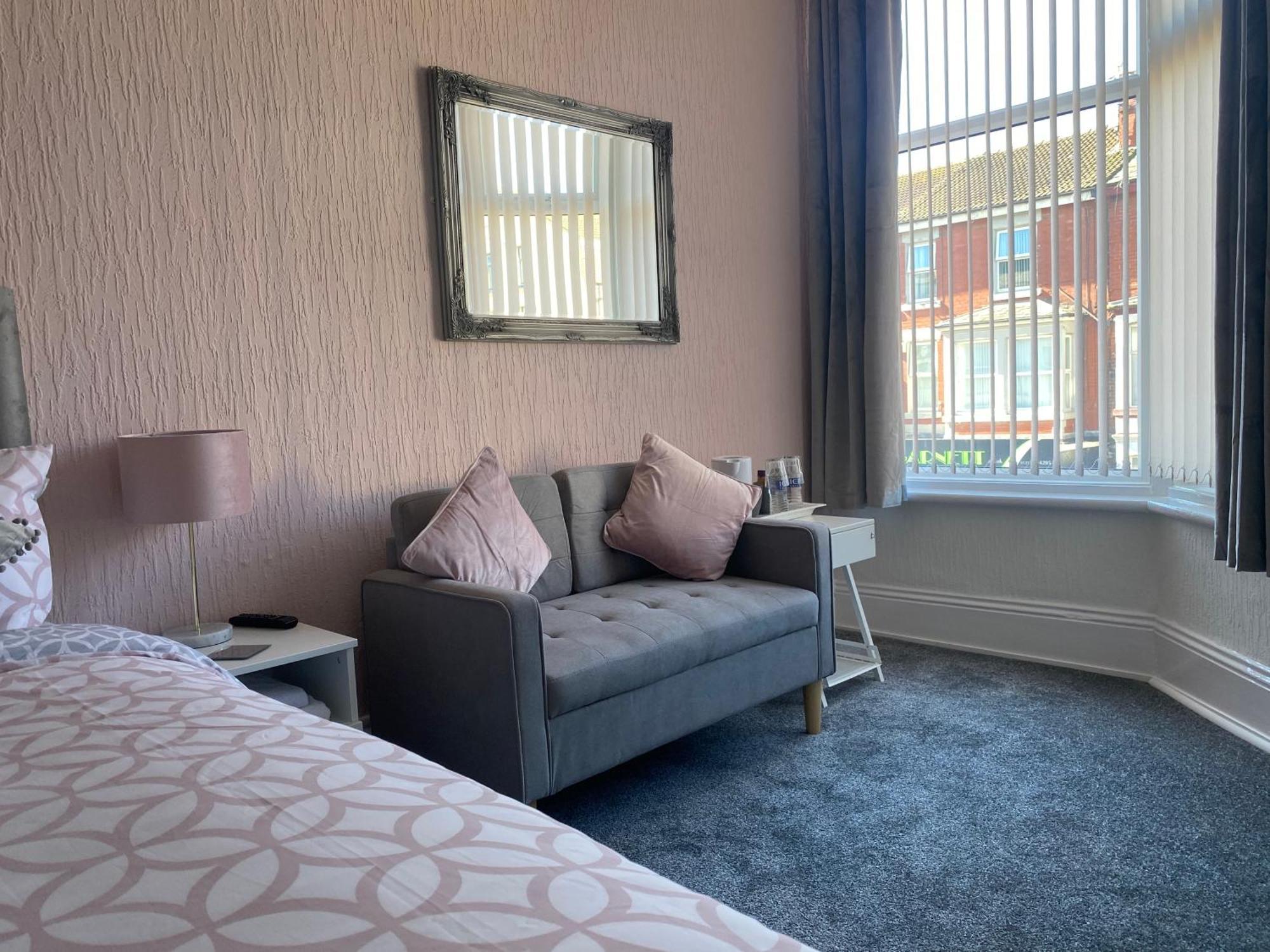Deluxe King Room