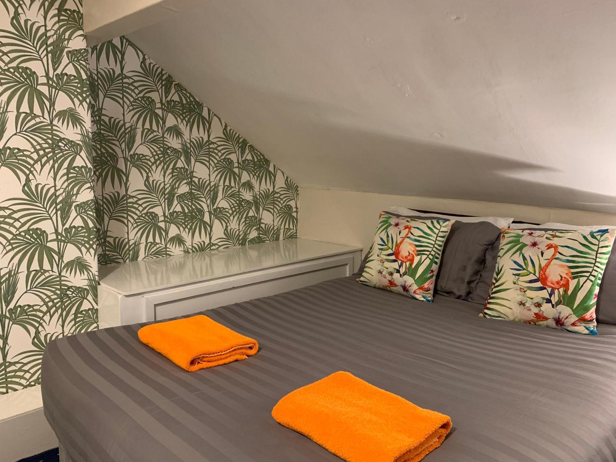 Comfort Triple Room