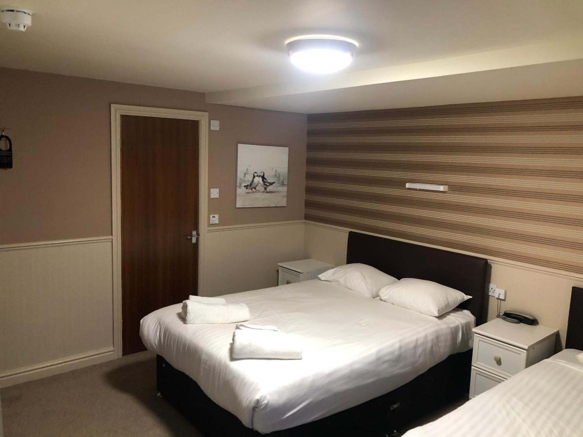 Standard Triple Room Sea View