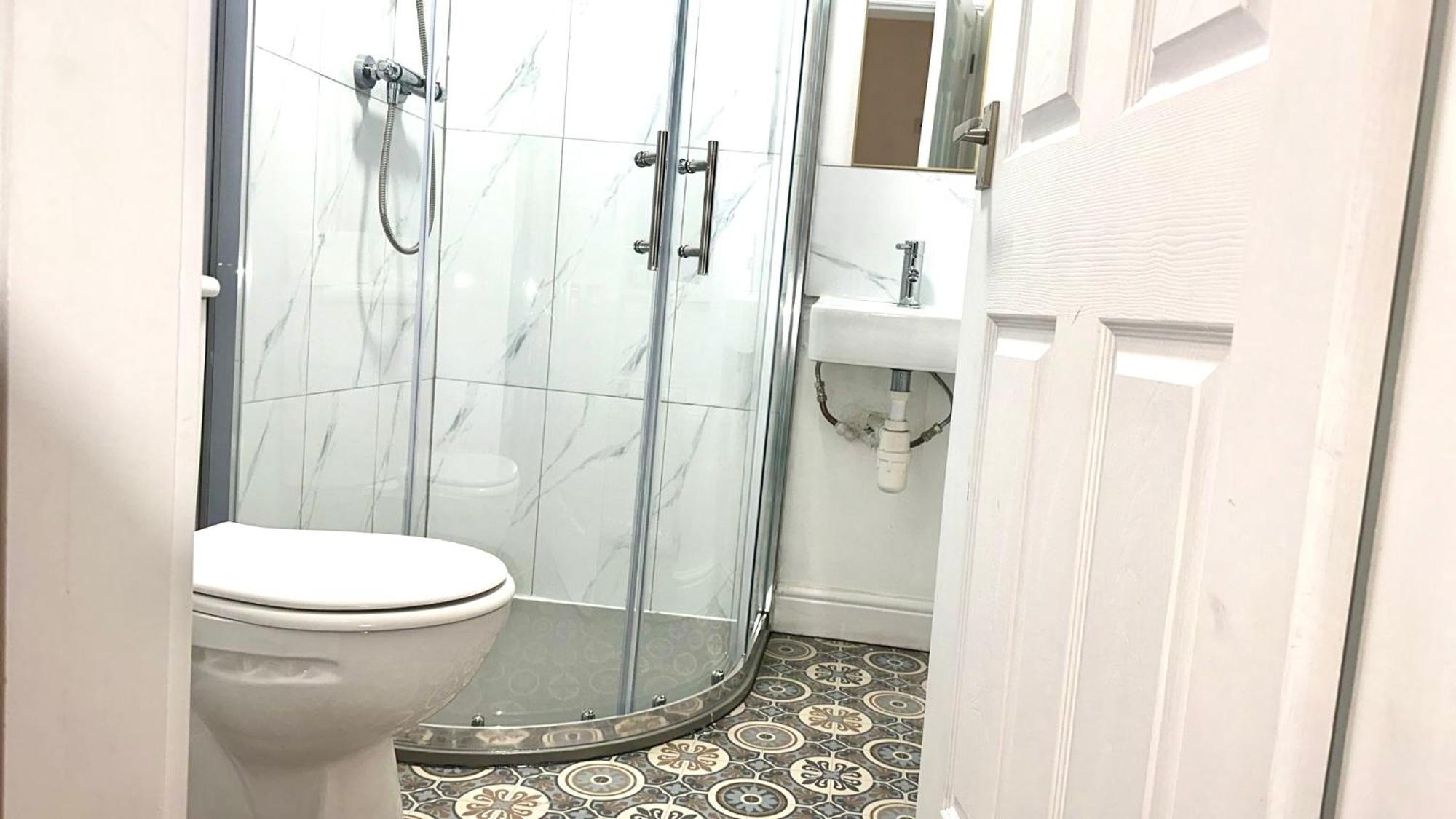 Deluxe Suite Spa Bath