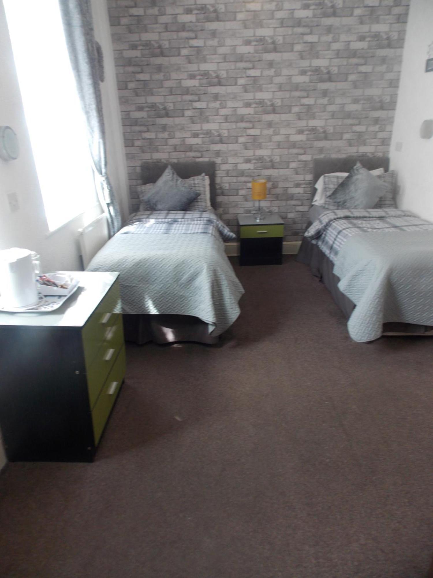 Large Twin Room,1630812920:JPEG