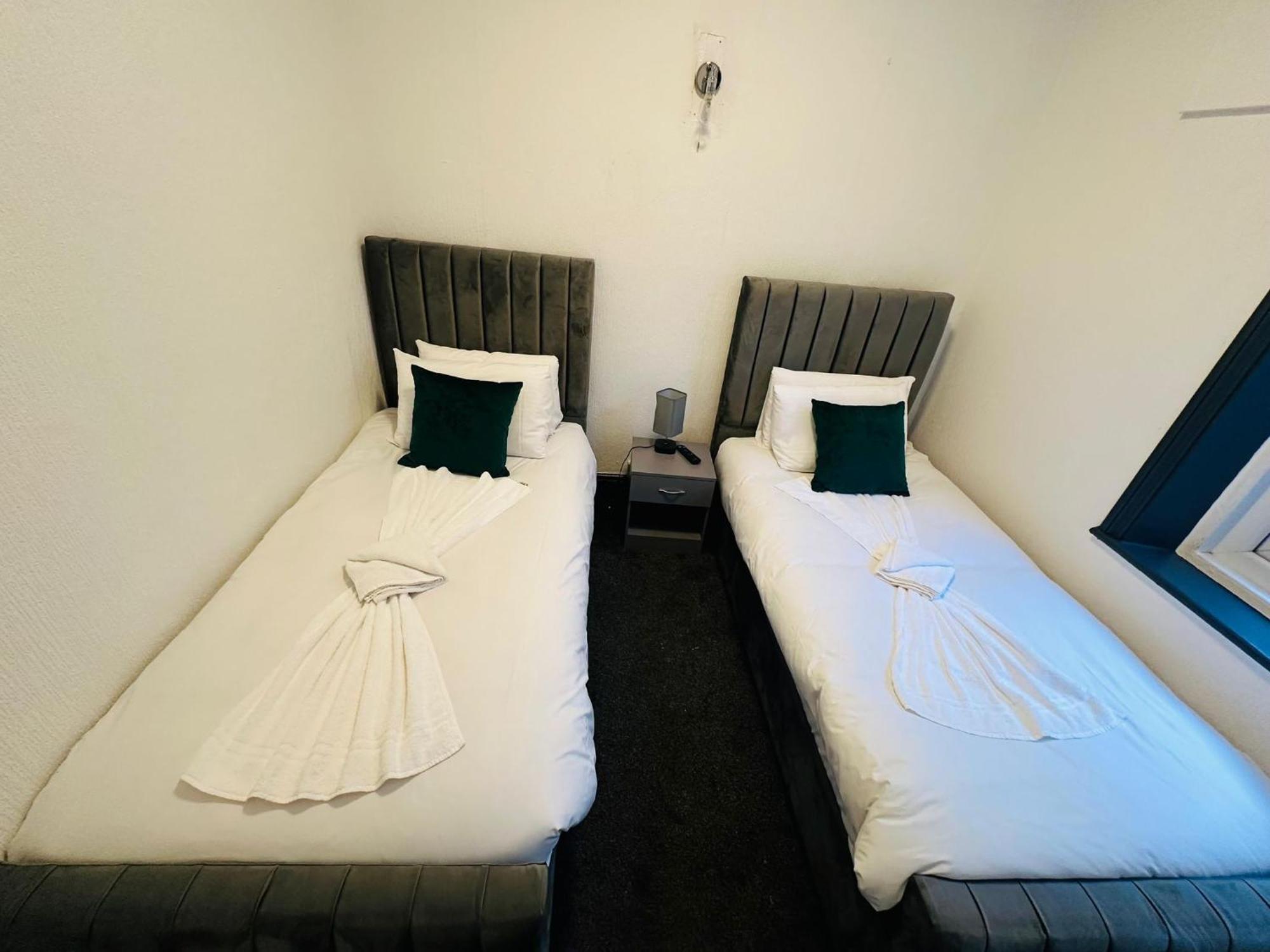 Deluxe Twin Room,1632762079:JPEG