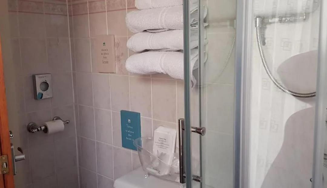 Standard Single Room,1658102251:JPEG