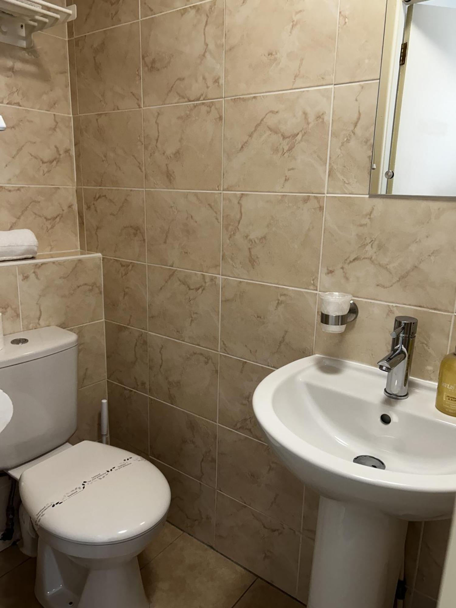 King Room,1662976928:JPEG