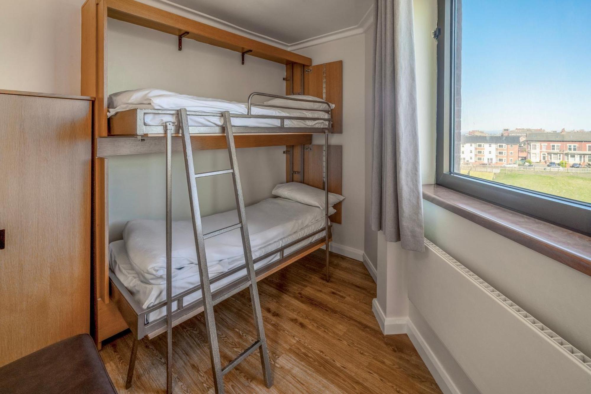 Family 6 Sea view Room