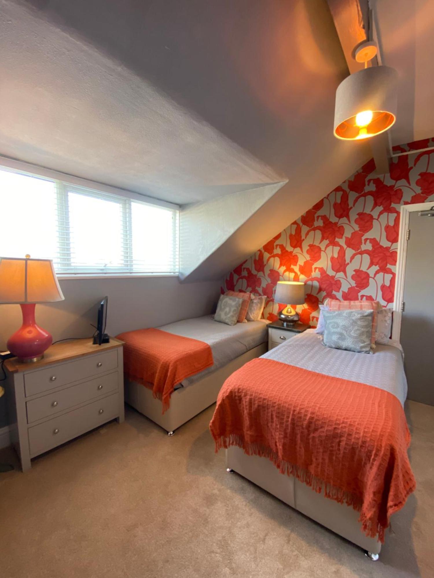 Deluxe Family Suite