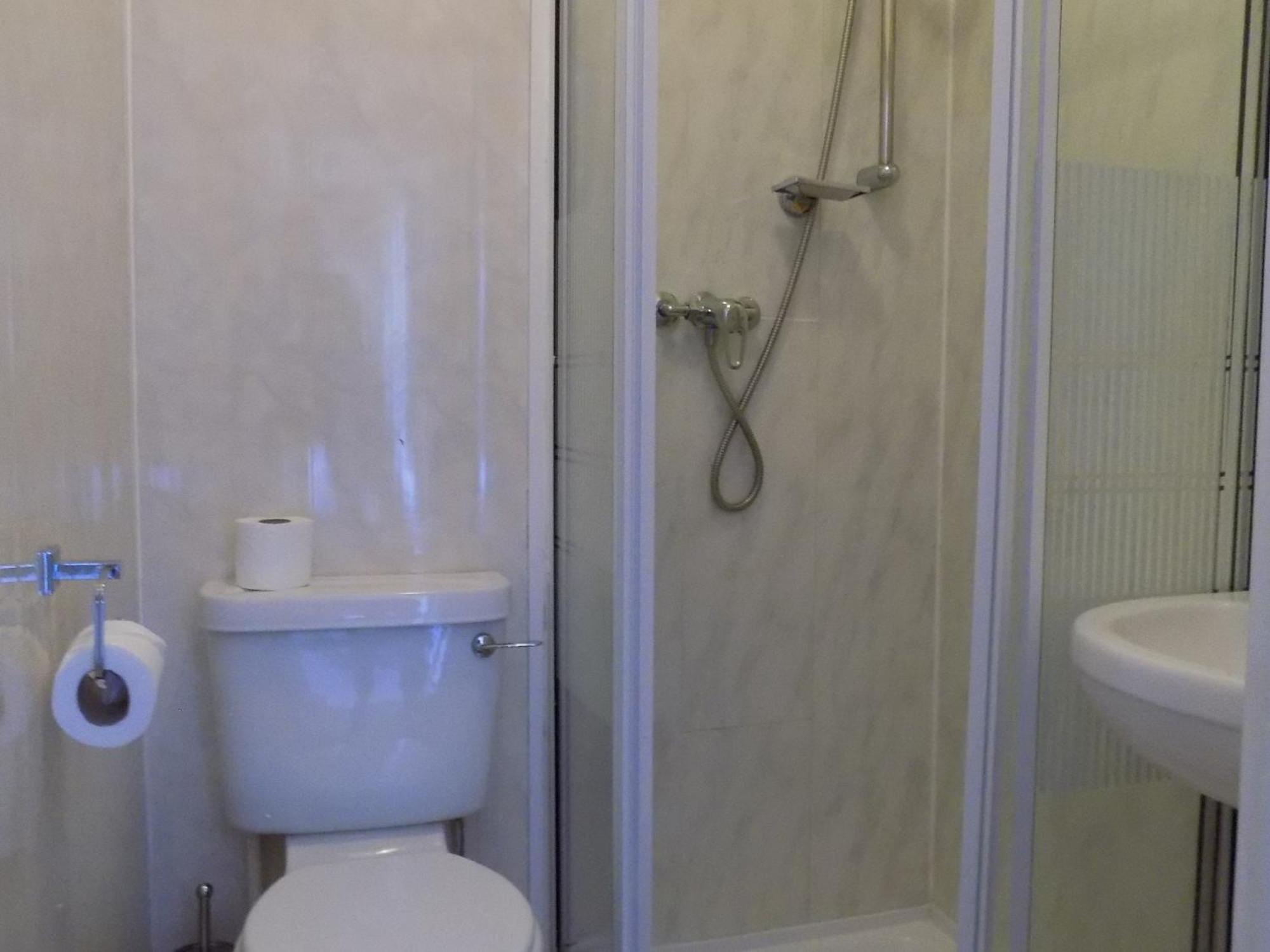 Quadruple Room with Shower