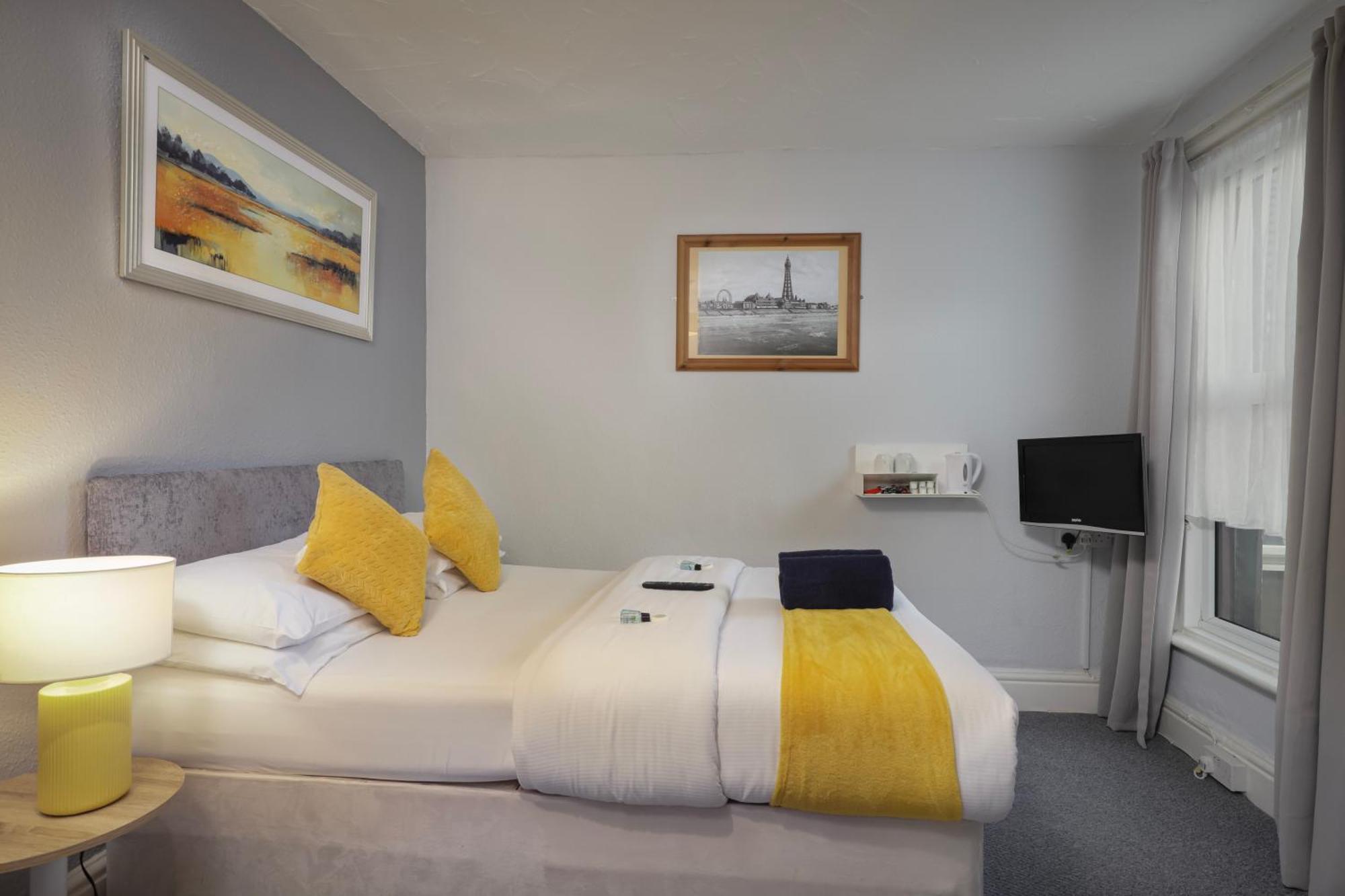 King Room Ensuite,1742871932:JPEG