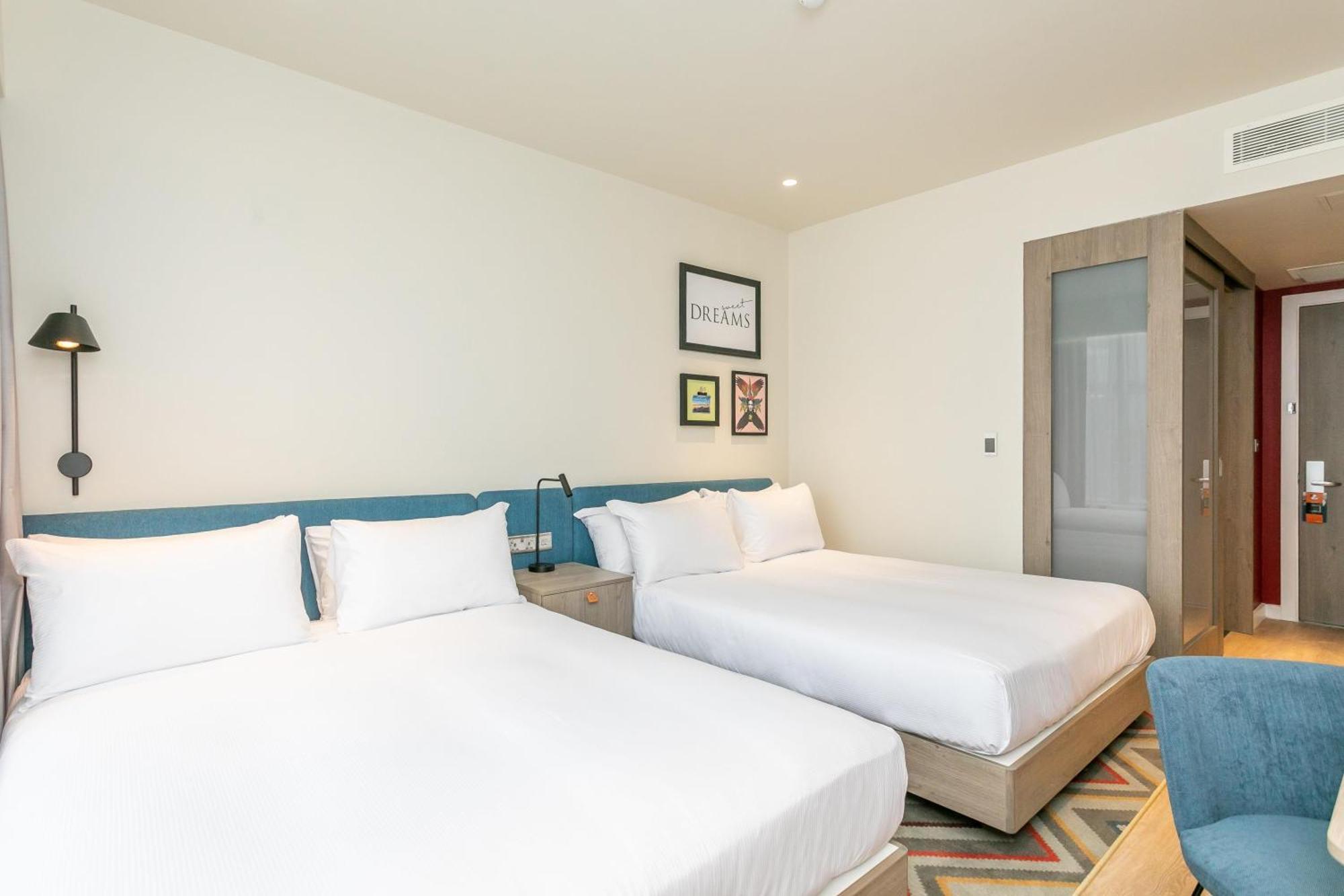 Double Room Two Double Beds Sea View