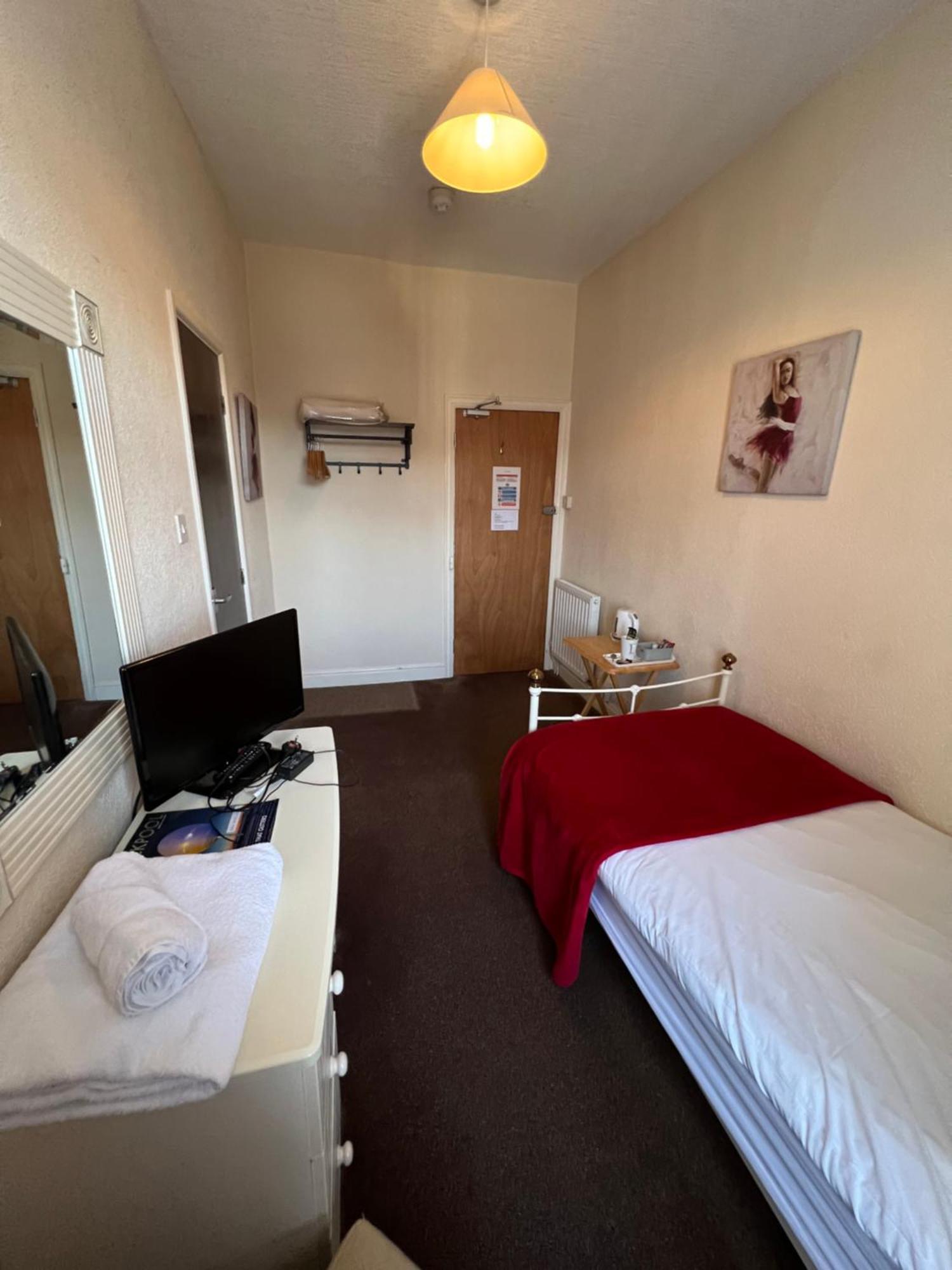 Standard Single Room