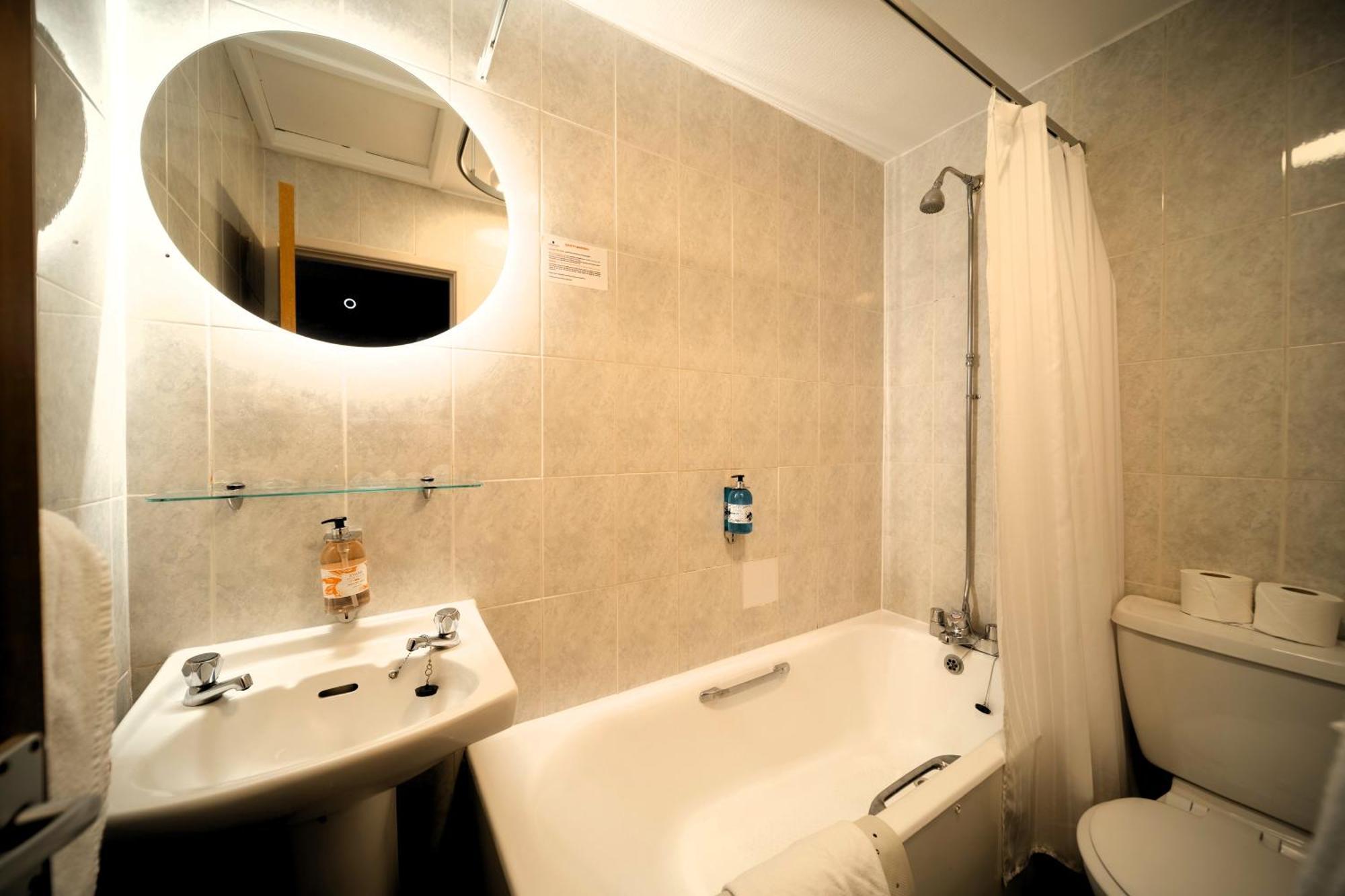 Deluxe Double or Twin Room Sea View