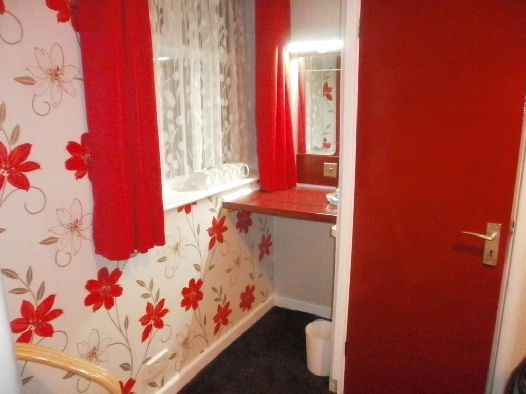 Family Room,191425543:JPEG