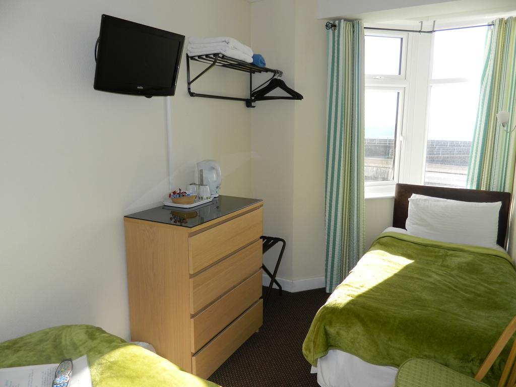 Twin Room with Sea View,1595397158:JPEG