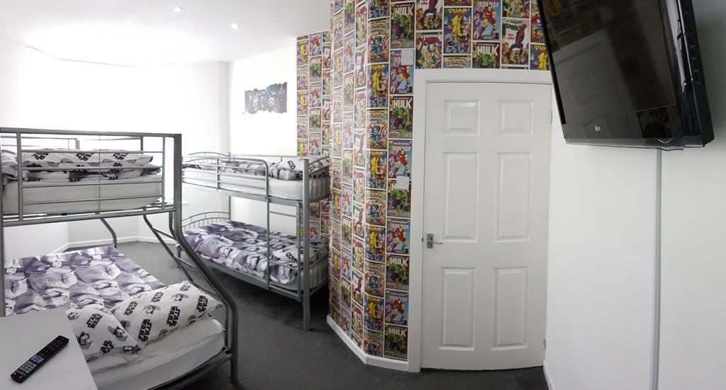 Deluxe 2 Bedroom Family Room