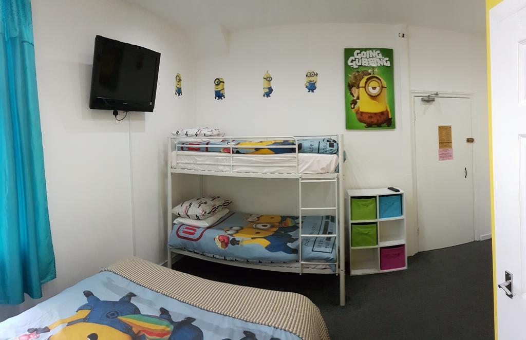 Spacious Family Room