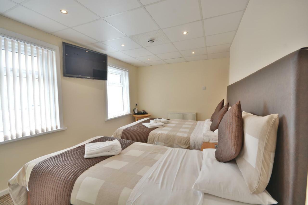 Triple Room with Bath
