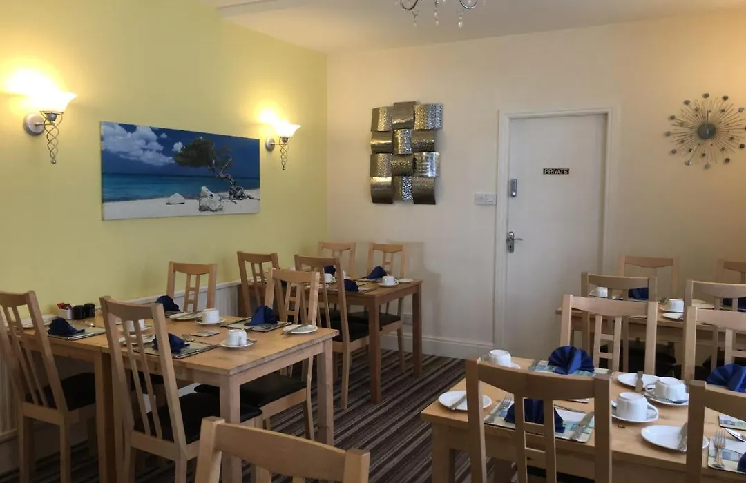 Lyndawn Hotel-1