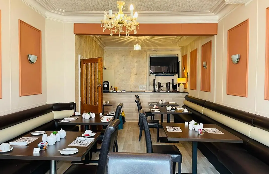 Hotel 33-1