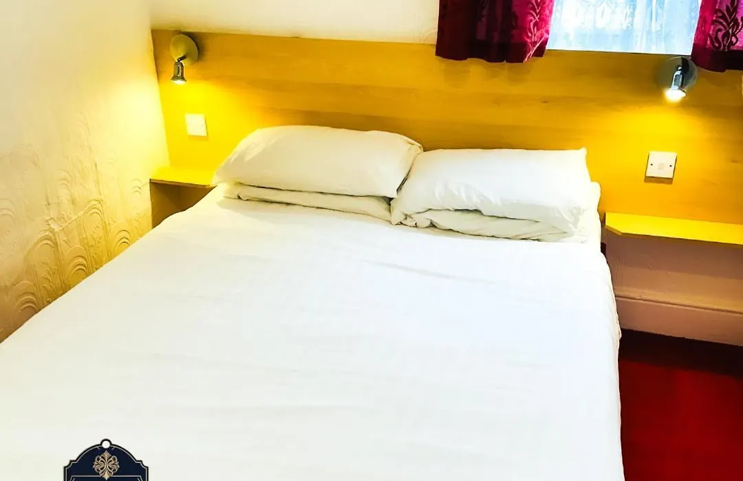 The Sandhurst Hotel-1