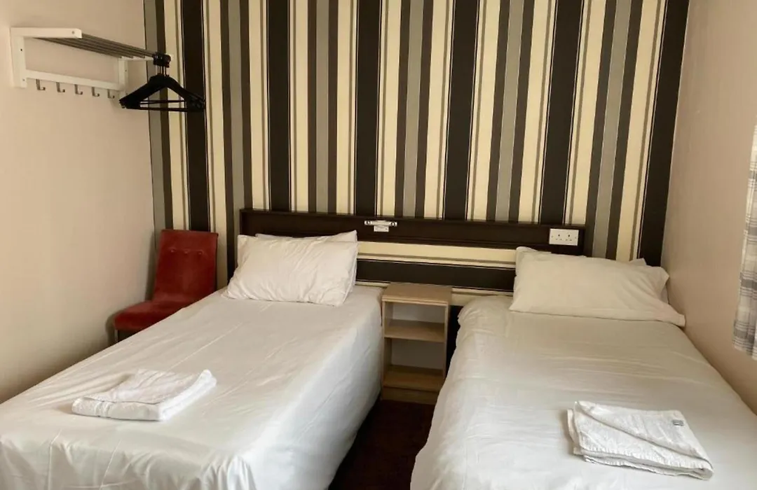 The Arncliff Hotel-1