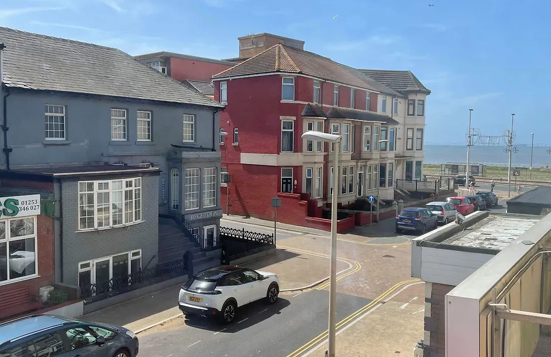 Roselea Hotel - St Chads-1