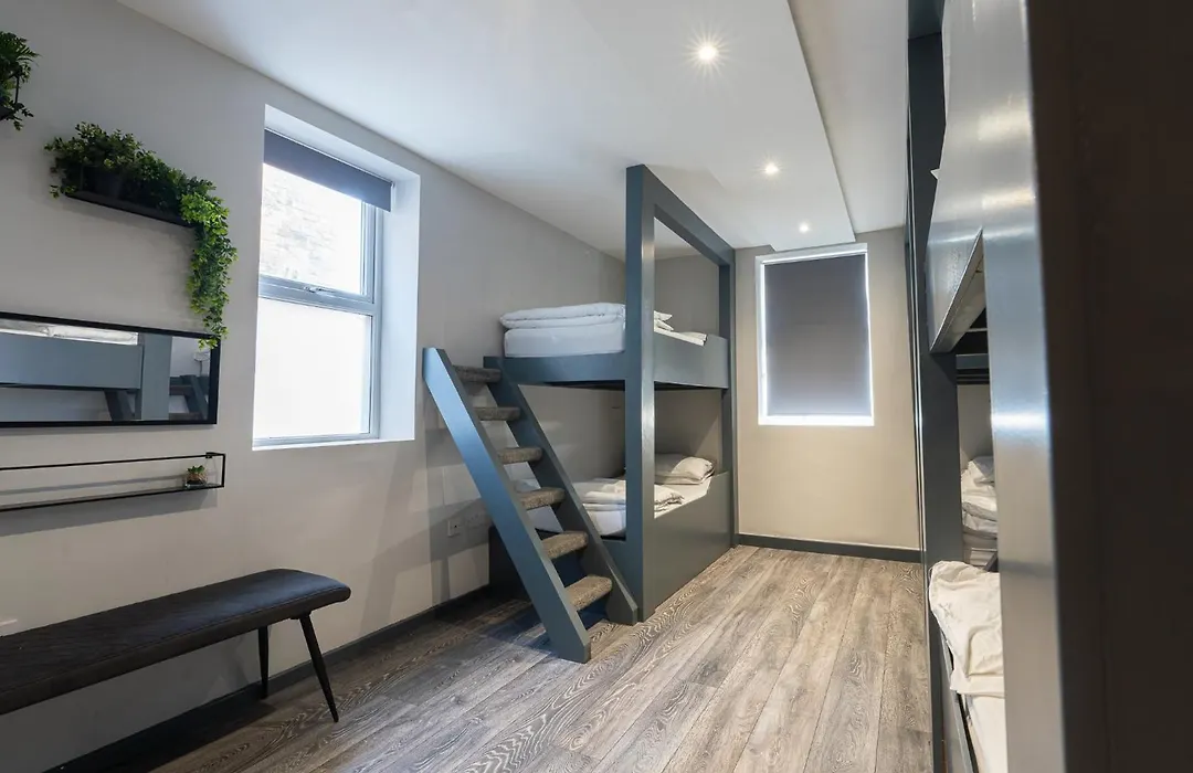 Vibe Holiday Apartments-1