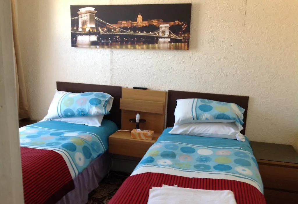 Cowley Hotel-1