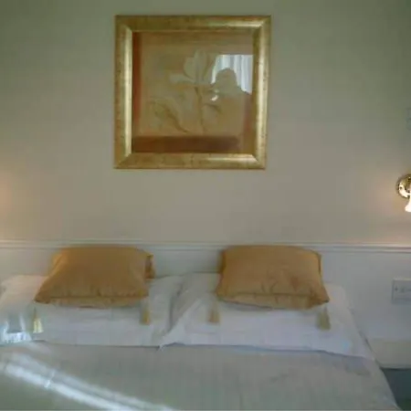 Gleneagles - Albert Road-2