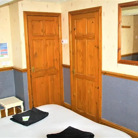 Pine Lodge Hotel-3