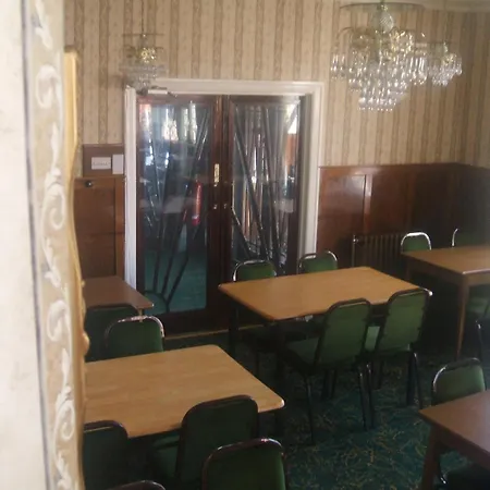 Royal Hotel-2