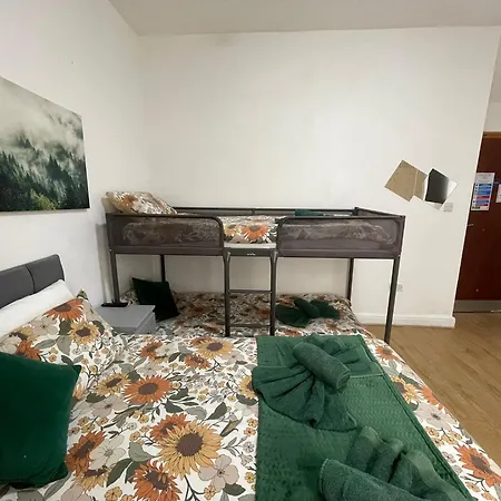 Ariana House Hotel-Families And Couples Only-3