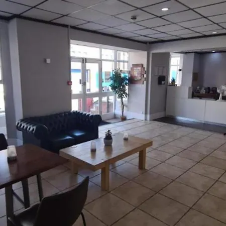 The Arncliff Hotel-3