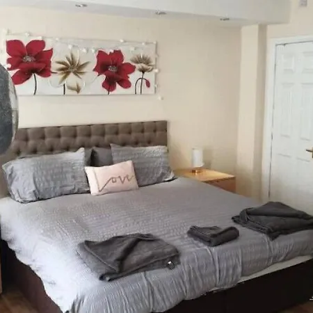 The Winter Garden Suites-3