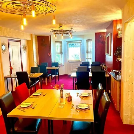 Walkden House-2